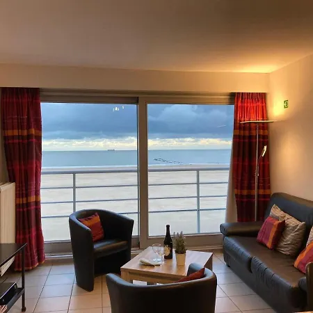 Cosy Directly On The In 公寓 克诺克－海斯特